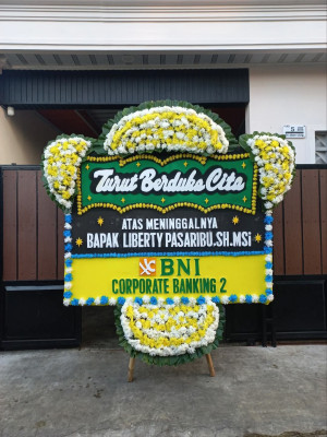 Papan Bunga Duka di Banyusari