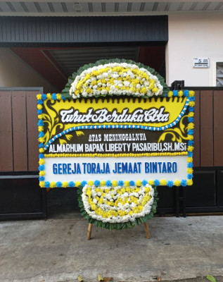 Papan Bunga Duka di Banyusari